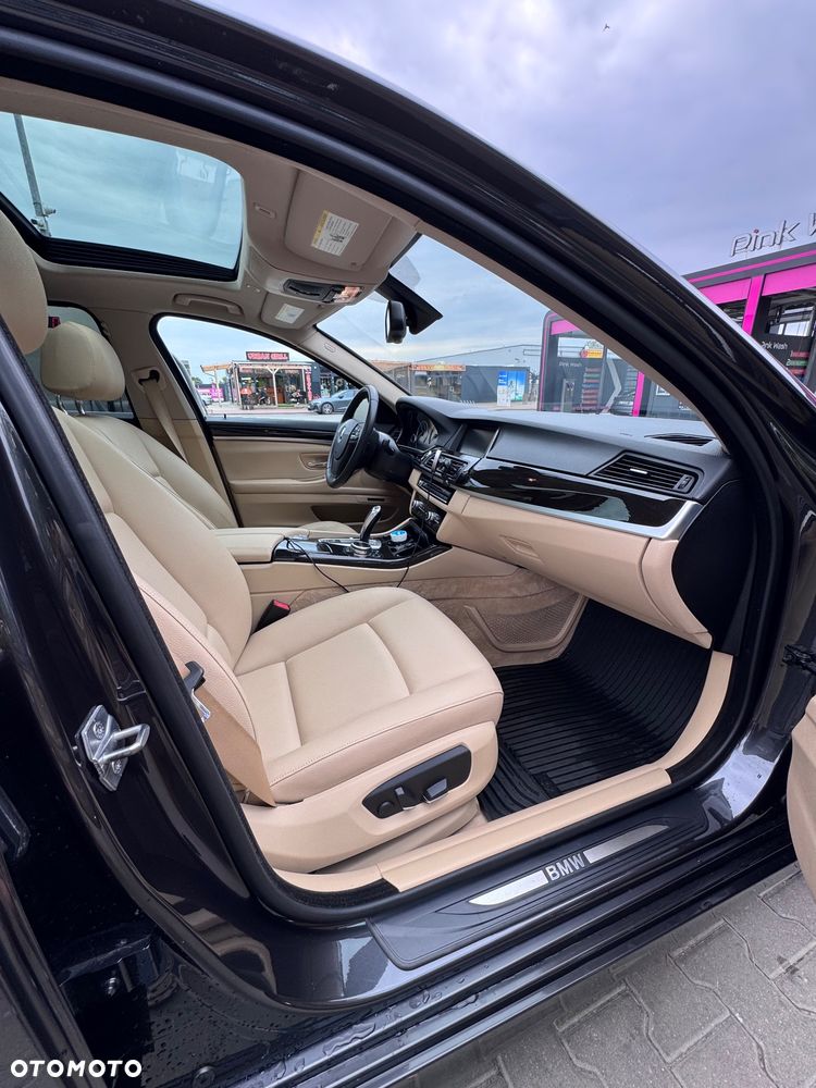 BMW Seria 5 528i - 8