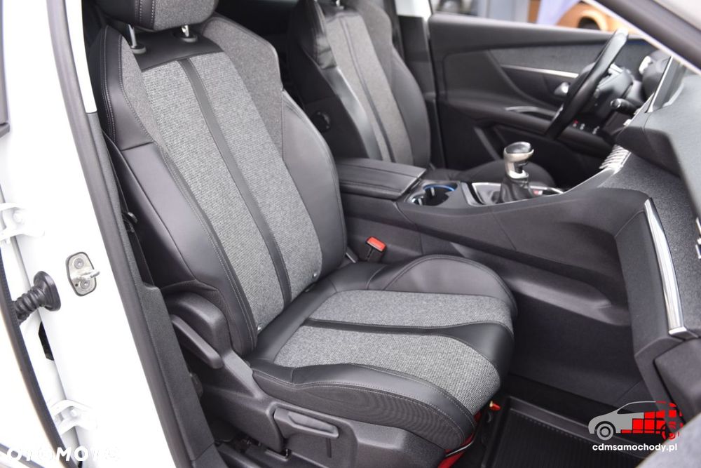 Peugeot 3008 - 22