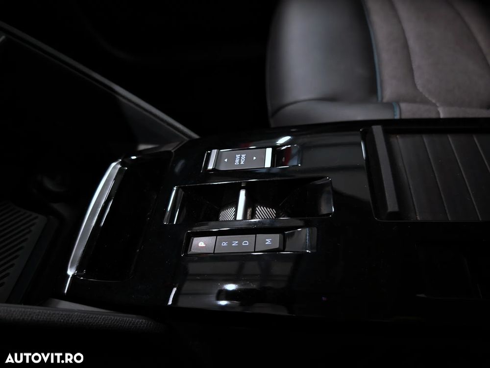 Citroën C4X 1.2 PureTech 130 S&S EAT8 Feel Pack - 21