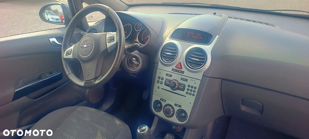 Opel Corsa 1.2 16V Silverline - 17