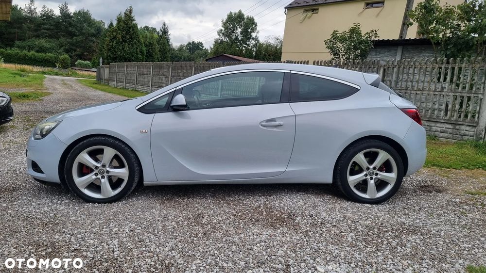 Opel Astra IV GTC 2.0 CDTI Sport S&S - 6