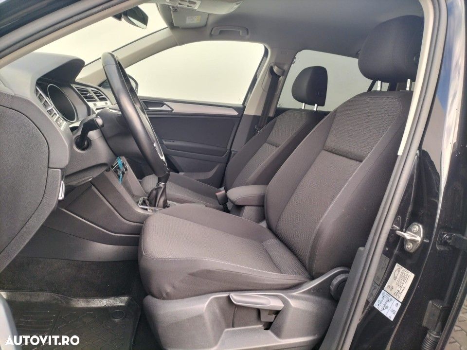 Volkswagen Tiguan - 18