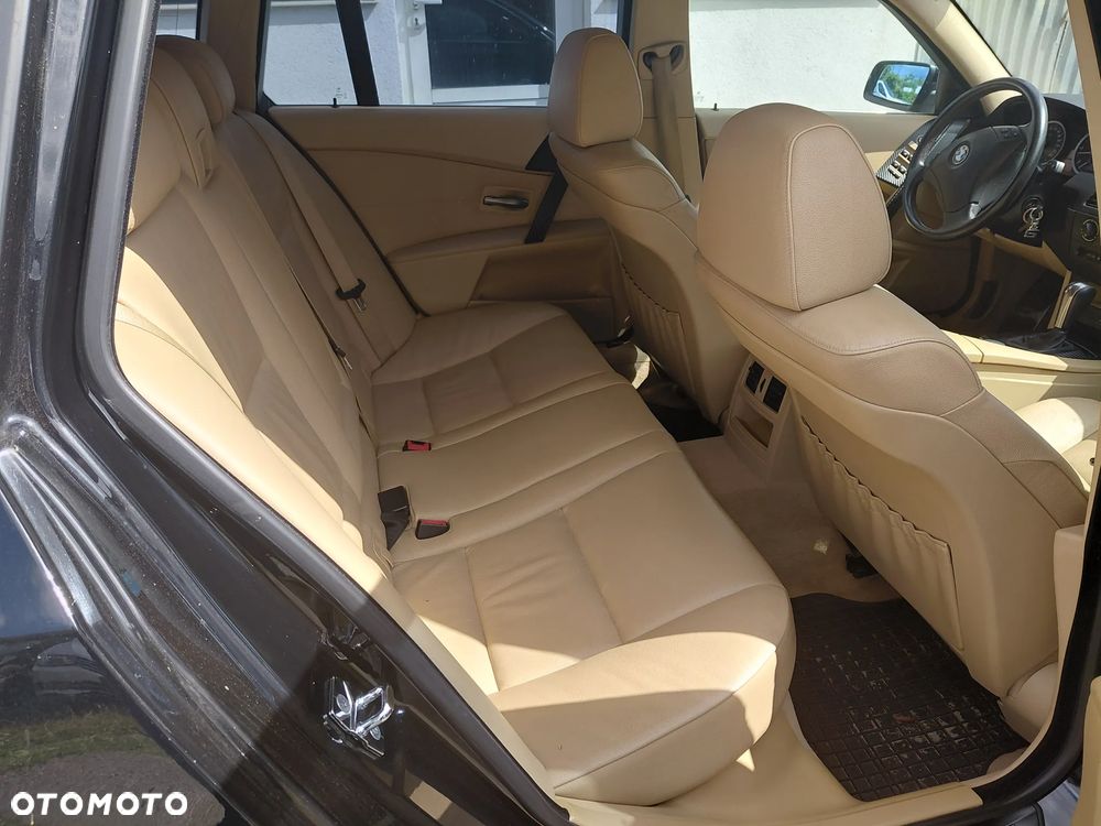 BMW Seria 5 - 21