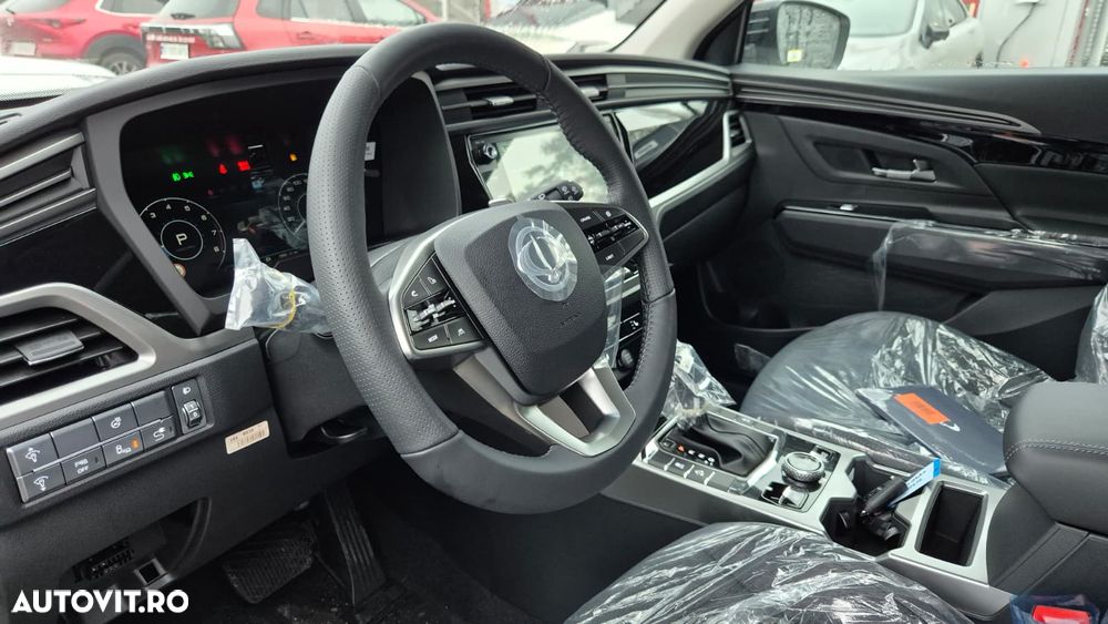 KG Mobility Korrando - 10