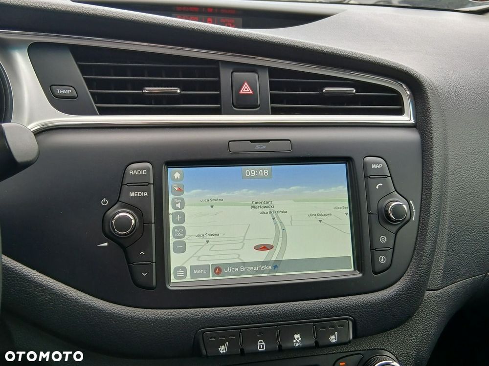 Kia Ceed 1.6 GDI Smart Plus - 25