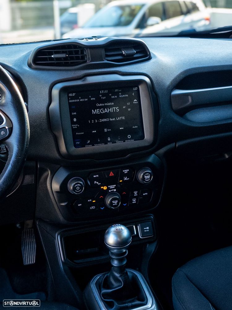 Jeep Renegade - 13