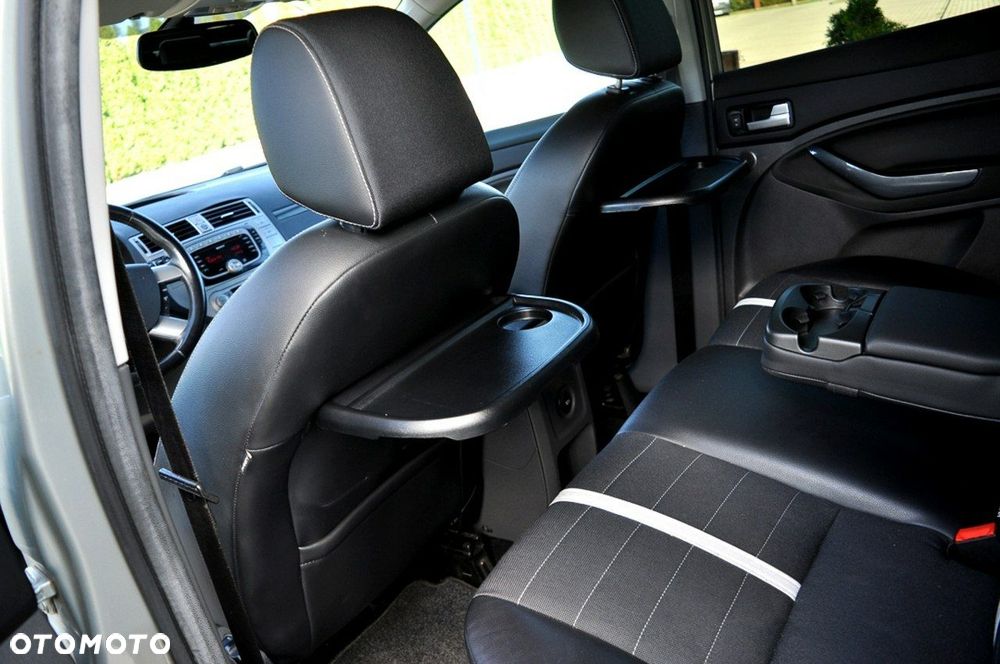 Ford Kuga 2.0 TDCi 2x4 Trend - 11