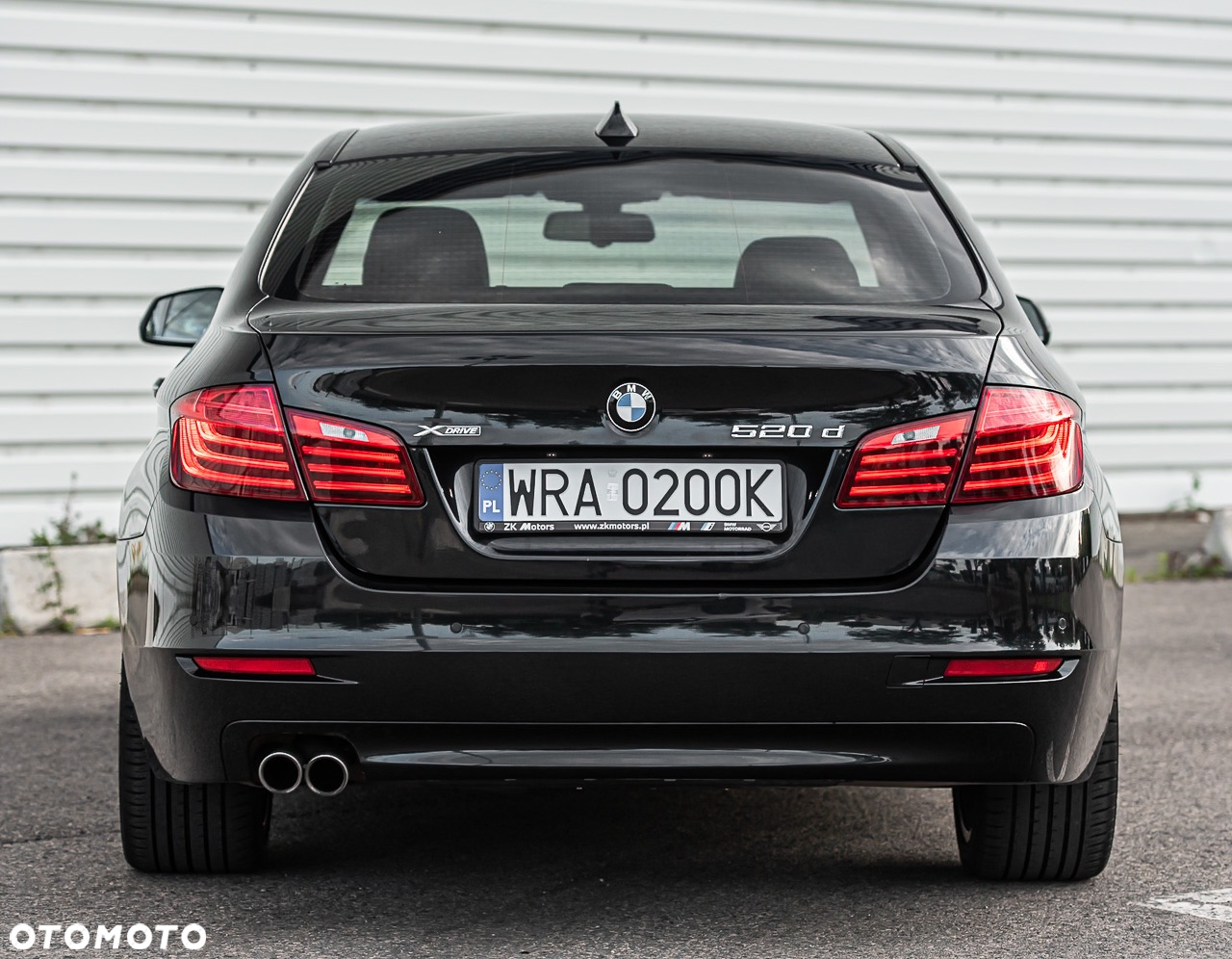 BMW Seria 5 520d xDrive - 14