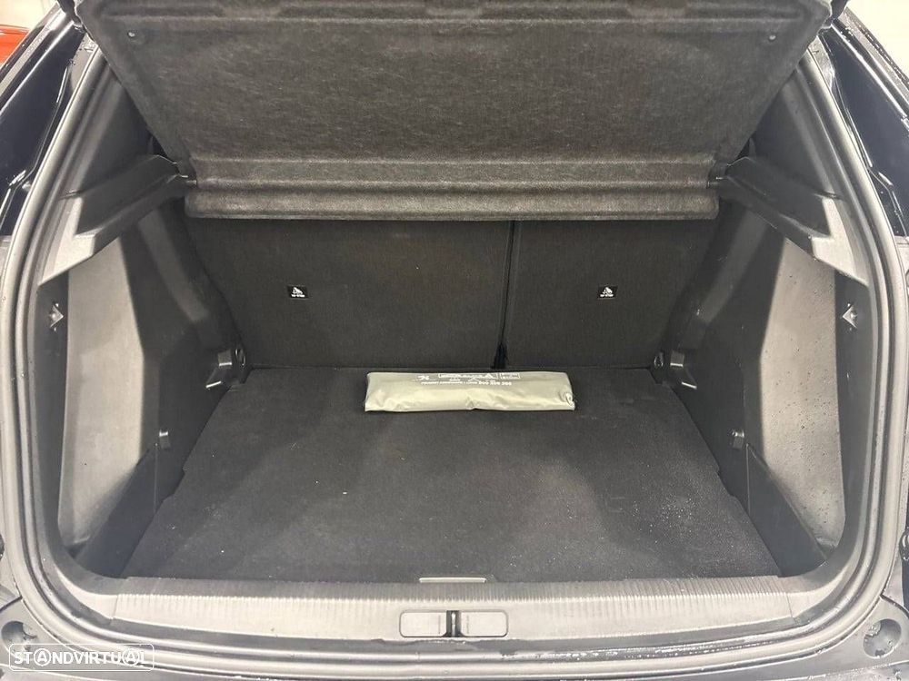 Peugeot 2008 1.2 PureTech GT EAT8 - 6