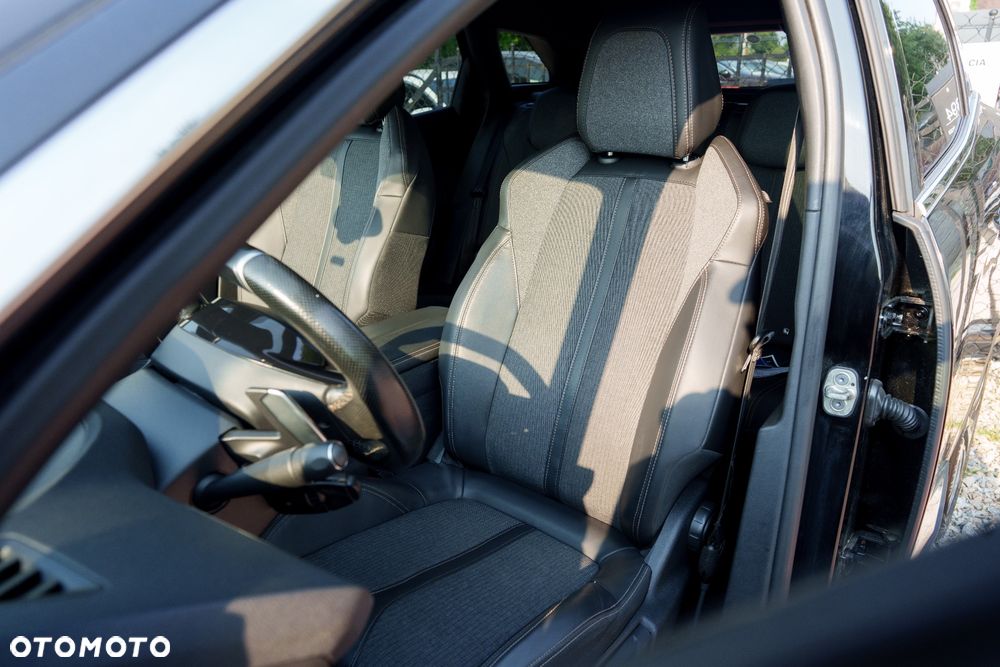 Peugeot 3008 THP 165 EAT6 Stop & Start Allure - 11