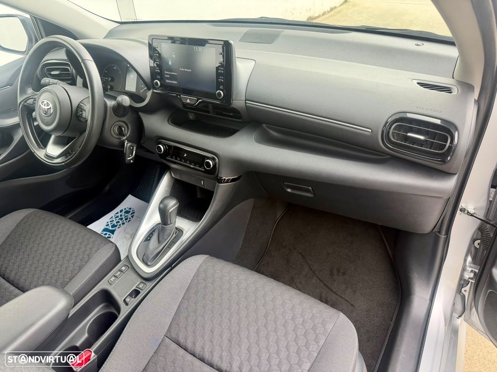 Toyota Yaris 1.5 HDF Comfort Plus - 11