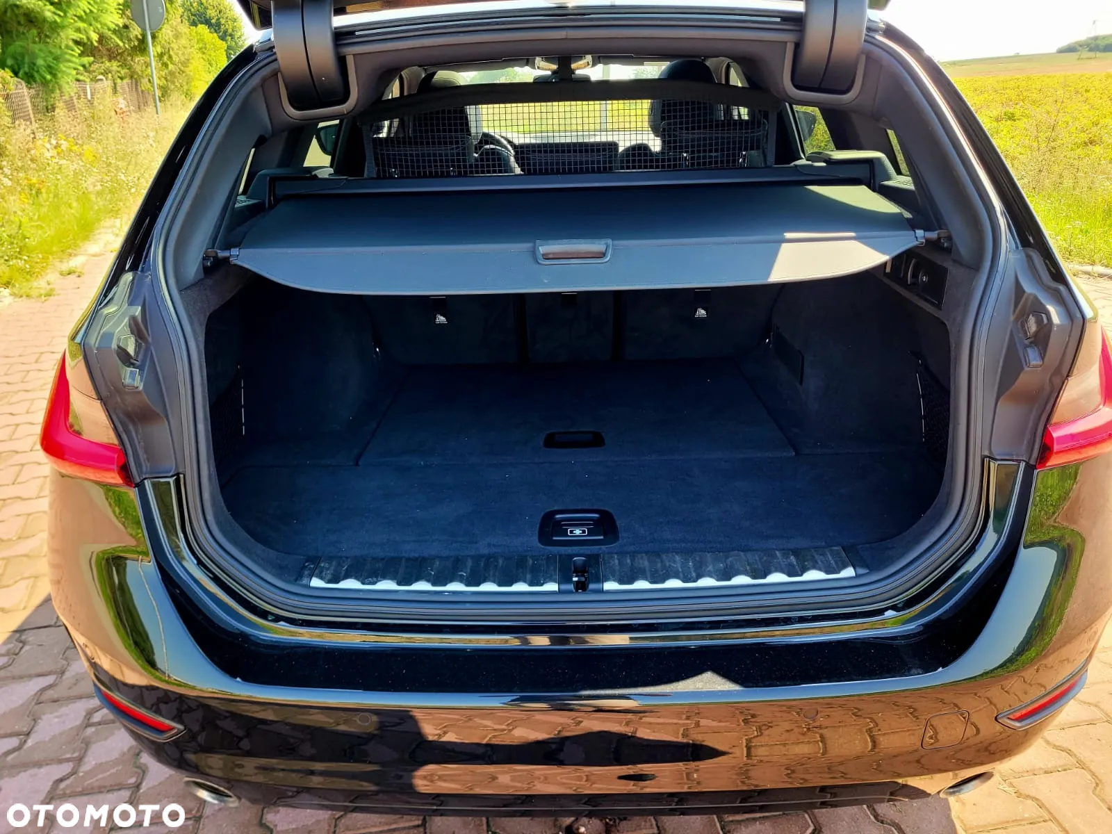 BMW Seria 3 330d Touring xDrive M Sport - 13