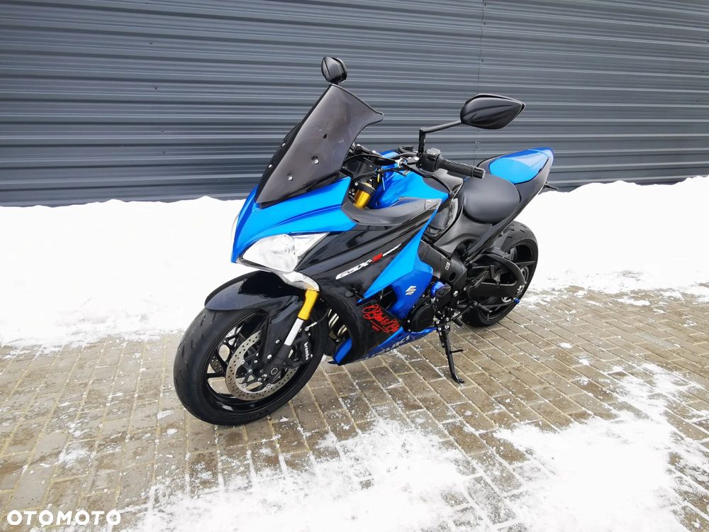 Suzuki GSX - 35