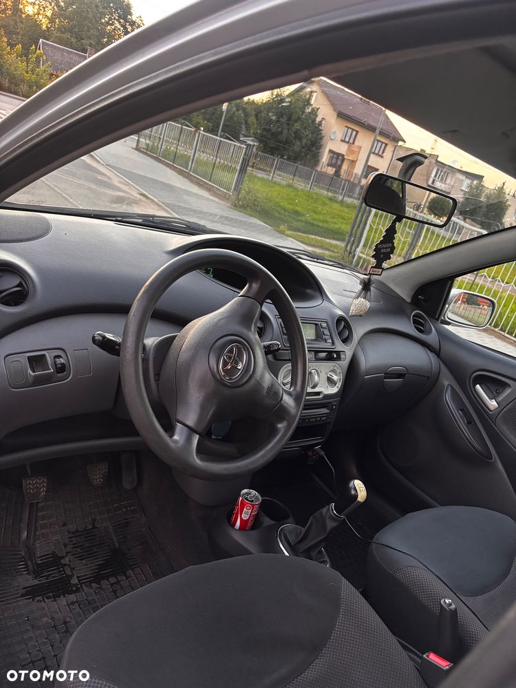 Toyota Yaris 1.0 Pak1 - 9