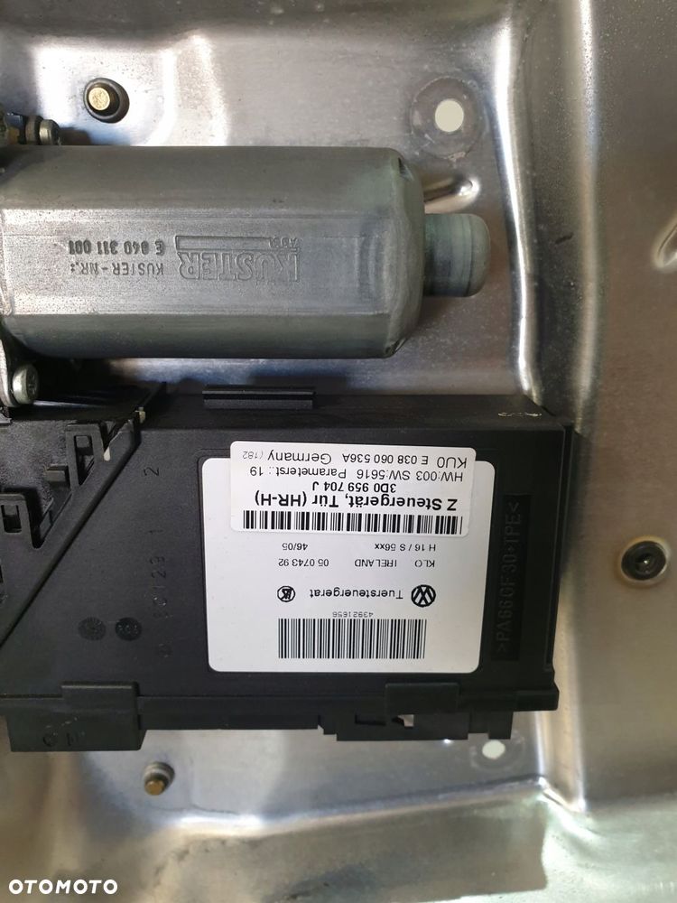 mechanizm szyby prawy tył 3d4839755af phaeton 3d2 3.0tdi 06r - 4