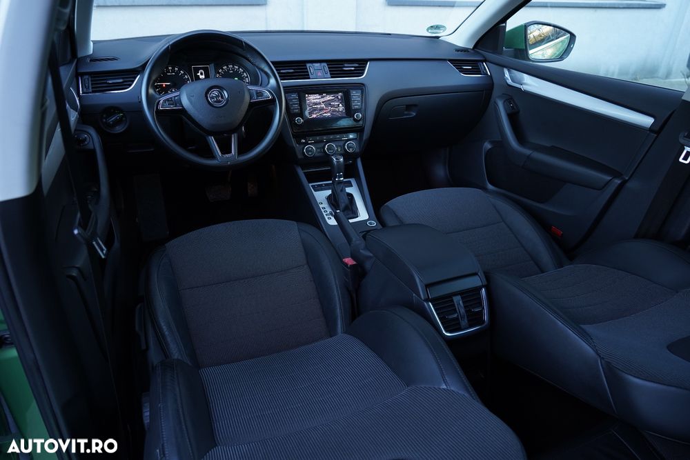 Skoda Octavia 2.0 TDI DSG Style - 11