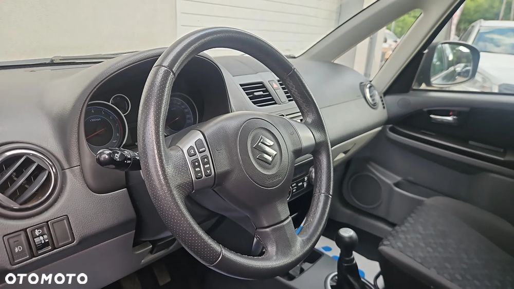 Suzuki SX4 1.6 VVT 4x4 Style - 14