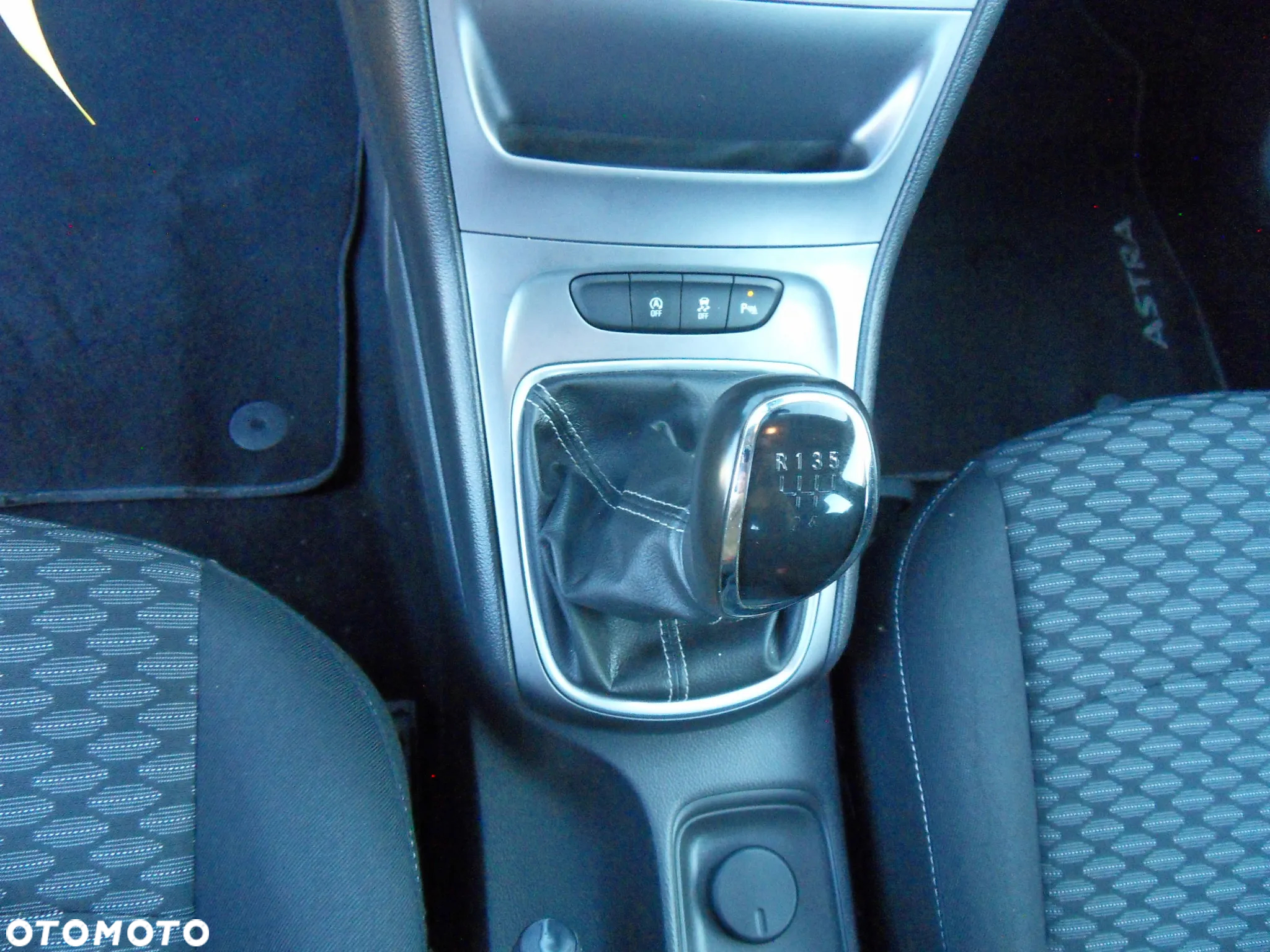 Opel Astra 1.0 Turbo Start/Stop Dynamic - 17
