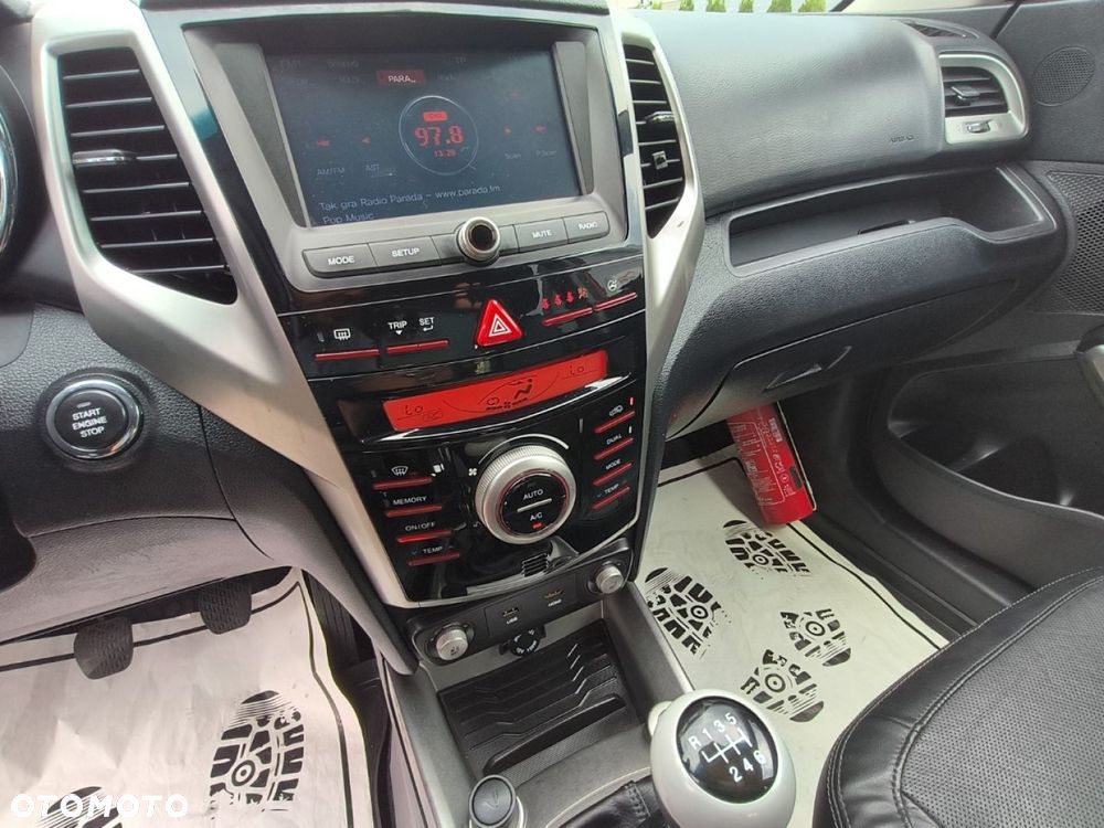 SsangYong/KGM Tivoli - 10