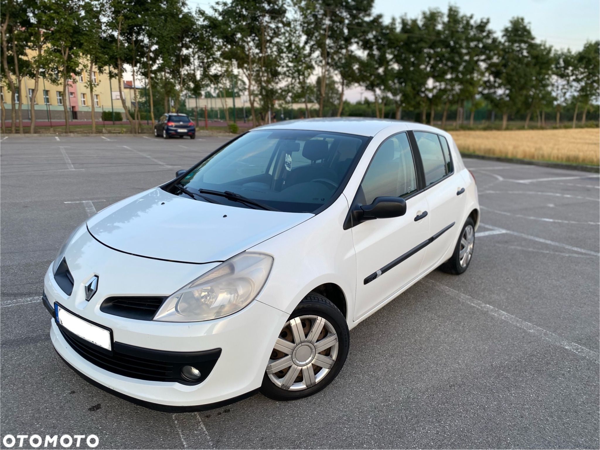 Renault Clio - 1
