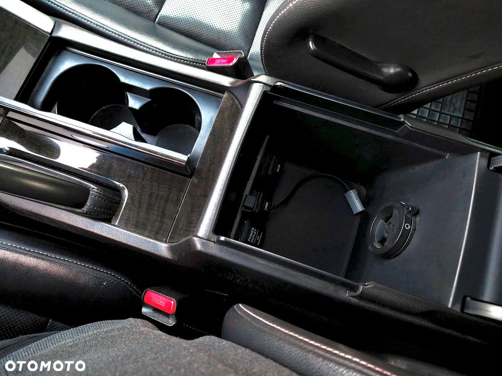 Honda Accord 2.0 Executive Navi - 24