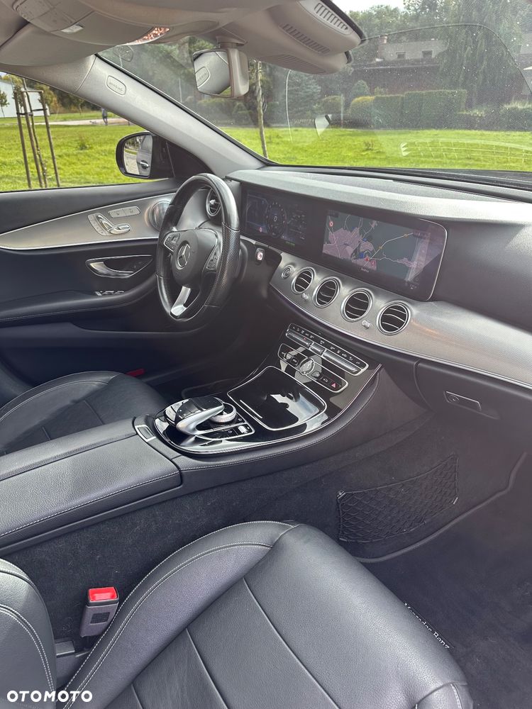 Mercedes-Benz Klasa E 350 - 31