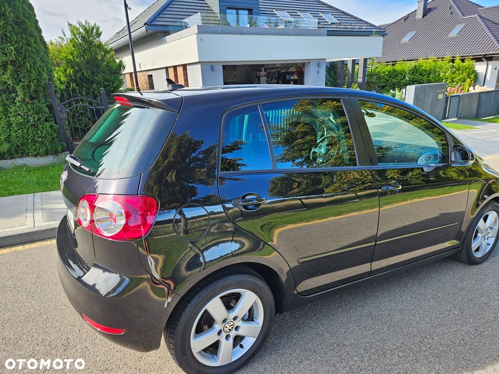 Volkswagen Golf Plus 1.6 TDI BlueMot Comfortline - 24