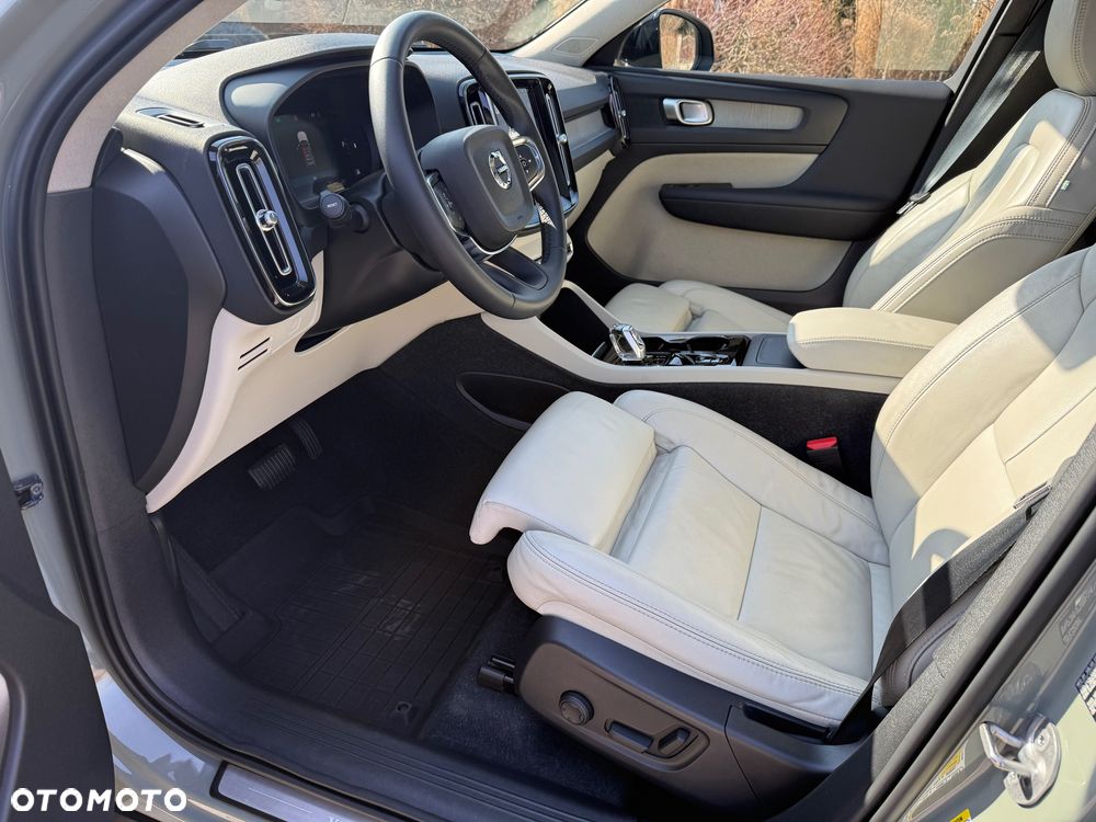 Volvo XC 40 - 6