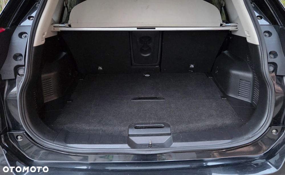 Nissan X-Trail 2.0 dCi Tekna 2WD Xtronic - 24