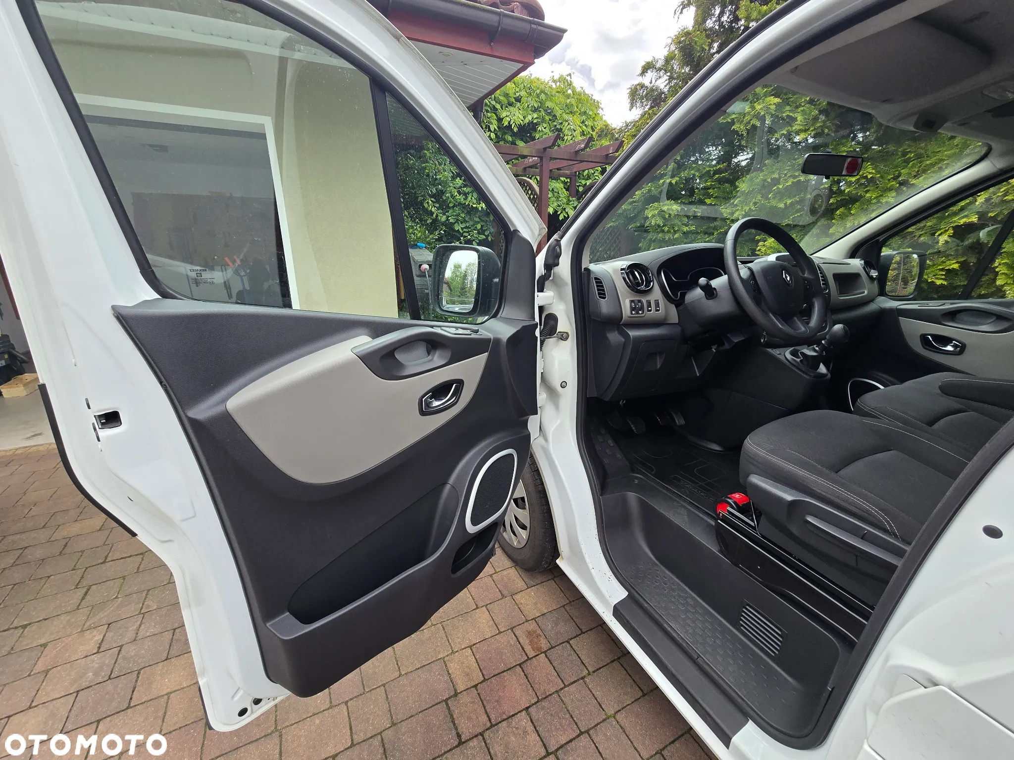 Renault Trafic - 9