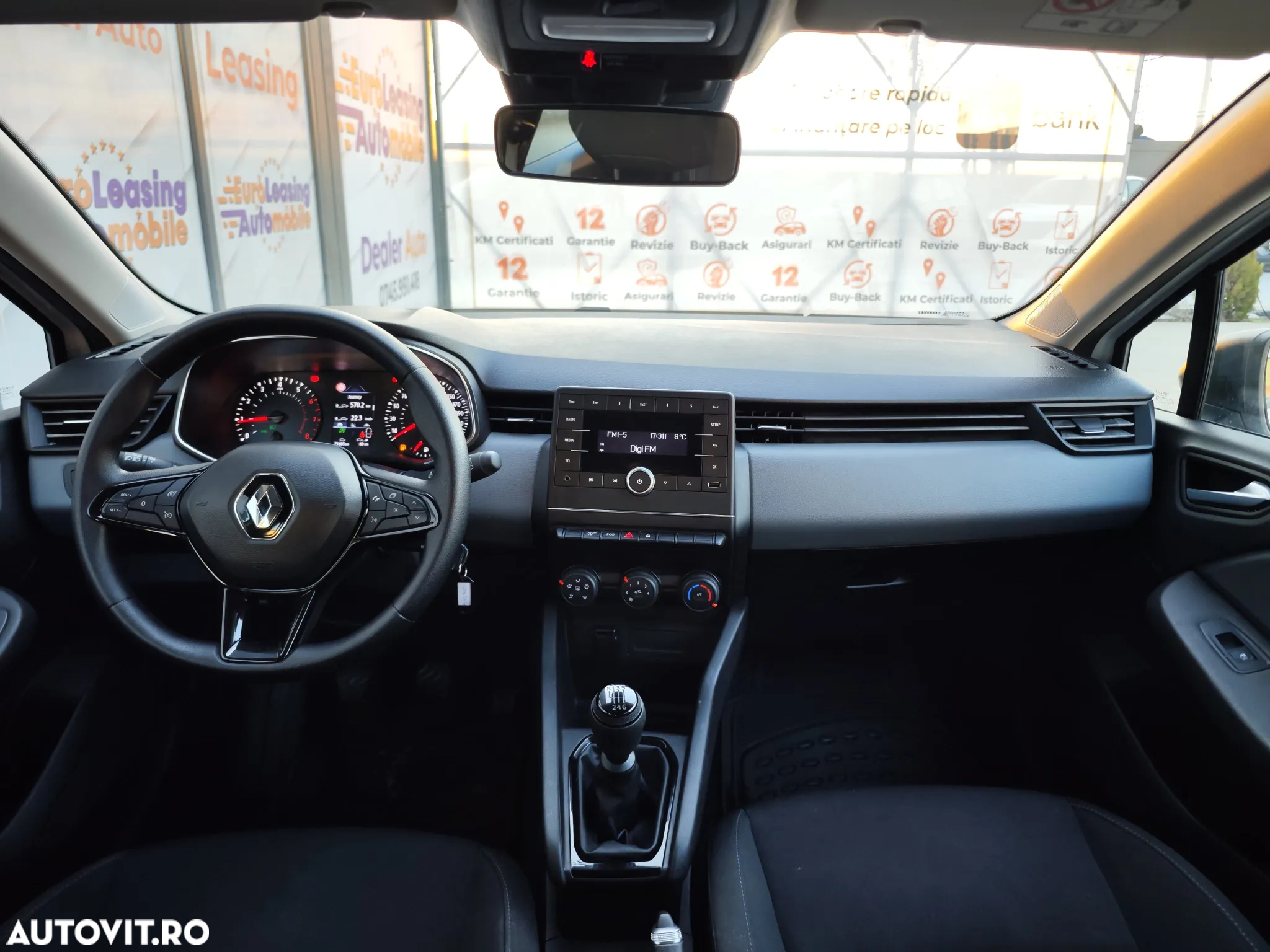 Renault Clio - 9