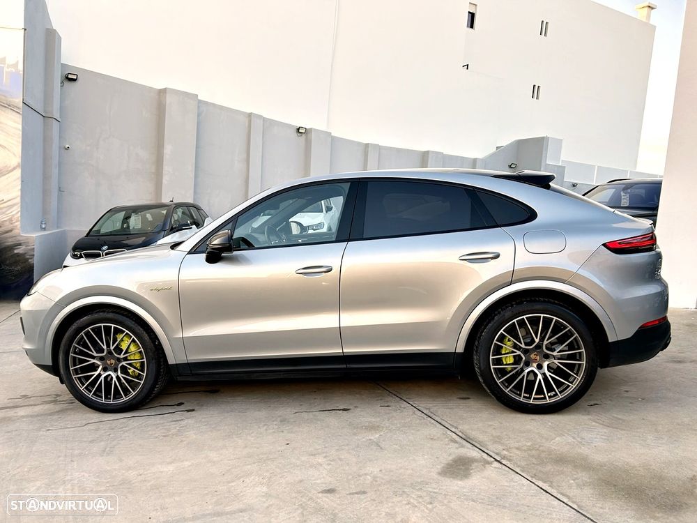 Porsche Cayenne Coupé E-Hybrid - 6