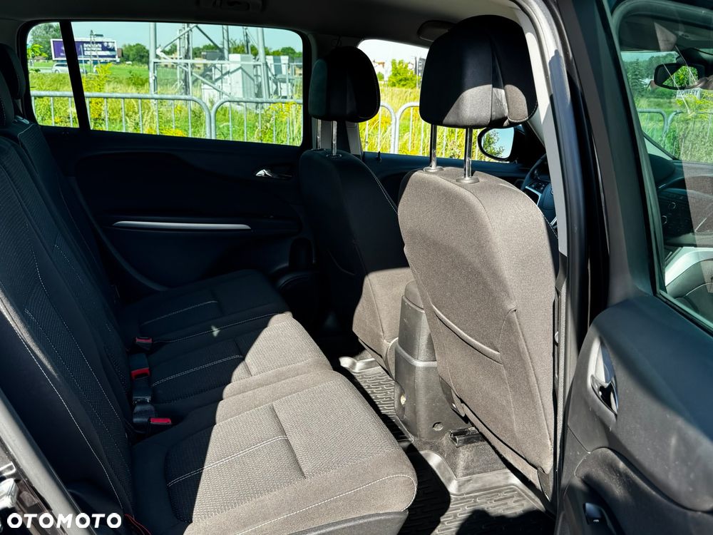 Opel Zafira Tourer 2.0 CDTI Edition - 16