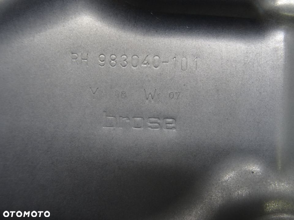 VOLVO V70 III 07-12 2.4D PODNOŚNIK SZYB PRAWY PRZÓD PRZEDNI - 7
