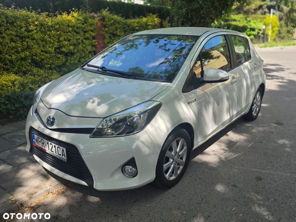 Toyota Yaris Hybrid 100 Premium EU6 - 1