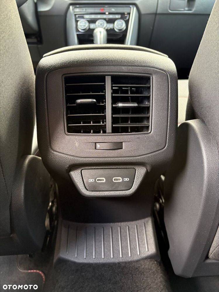 Volkswagen T-Roc 1.5 TSI Style DSG - 31