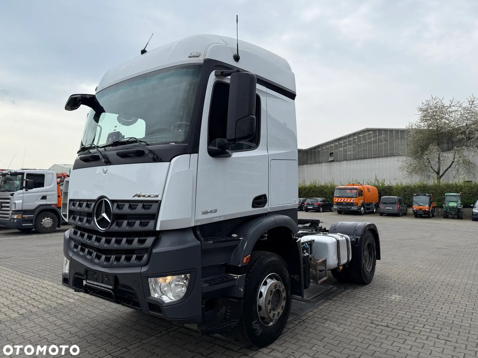Mercedes-Benz AROCS 1843 4x2 EURO6 CIĄGNIK SIODŁOWY Z HYDRAULIKĄ WYWROTU - 1