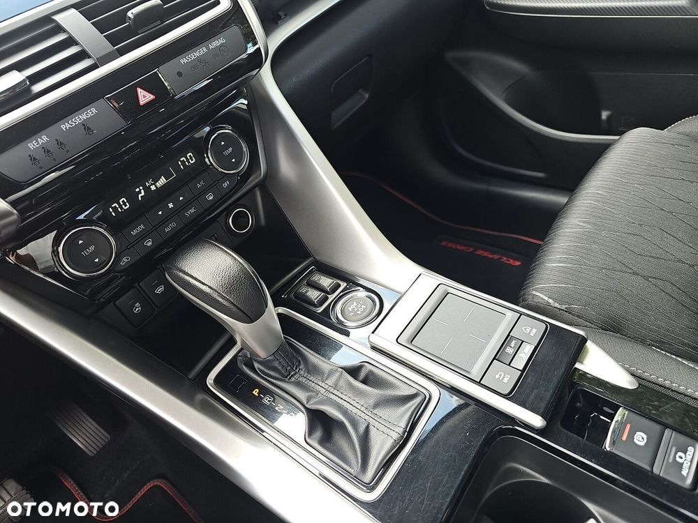 Mitsubishi Eclipse Cross - 19