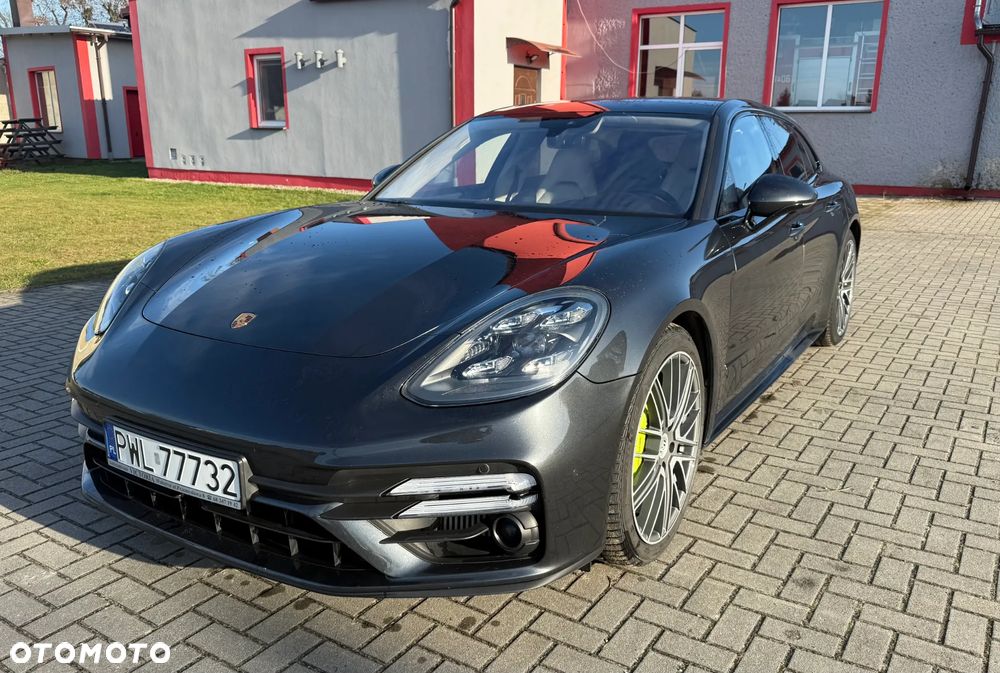 Porsche Panamera Turbo S E-Hybrid - 1