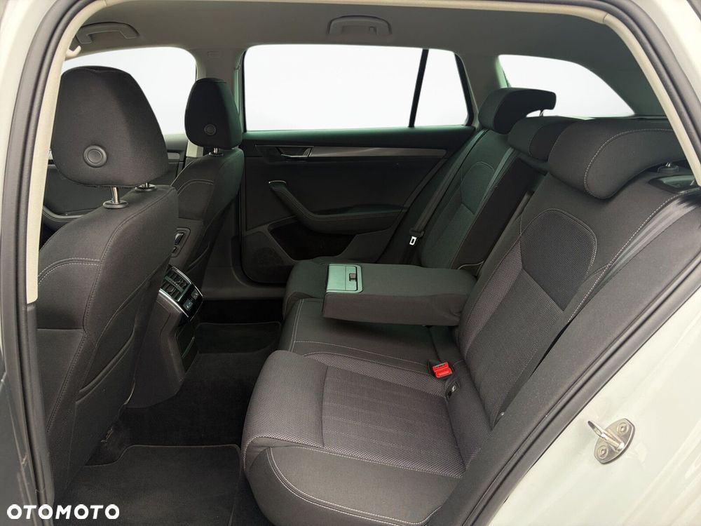 Skoda Superb - 34