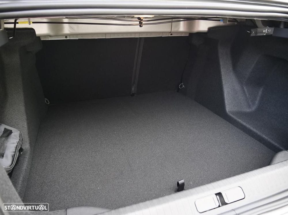 Citroën e-C4 X ë-SERIES - 12