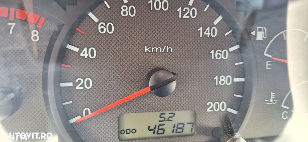 Hyundai Accent - 7