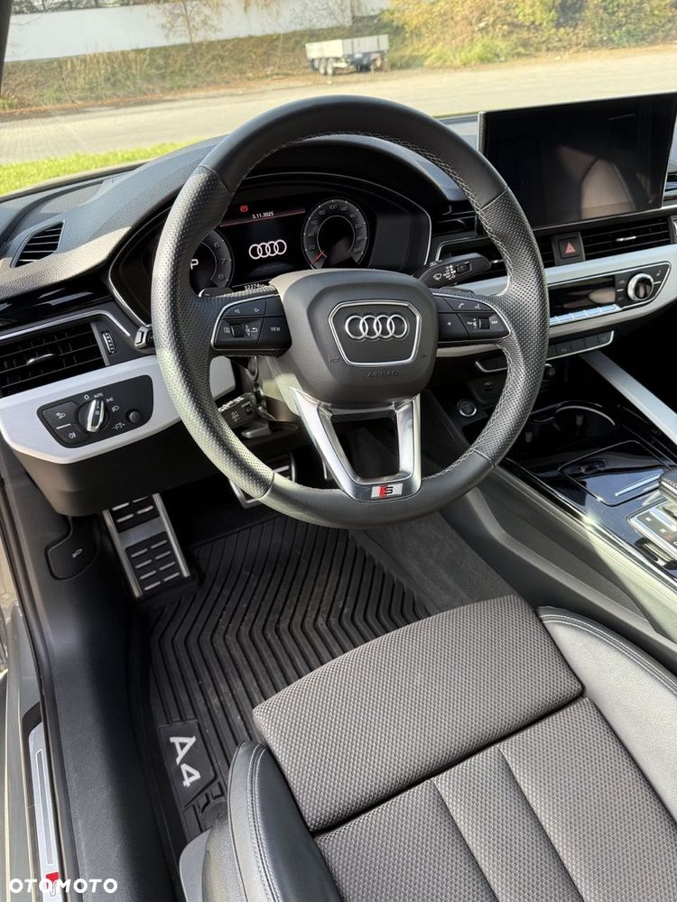 Audi A4 Limousine - 8