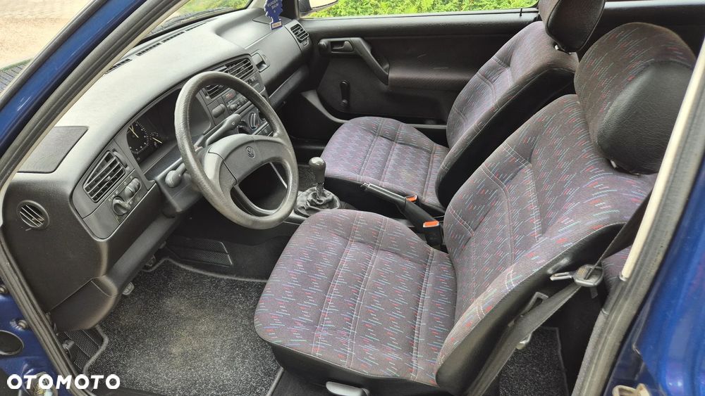Volkswagen Golf 1.4 CL - 5