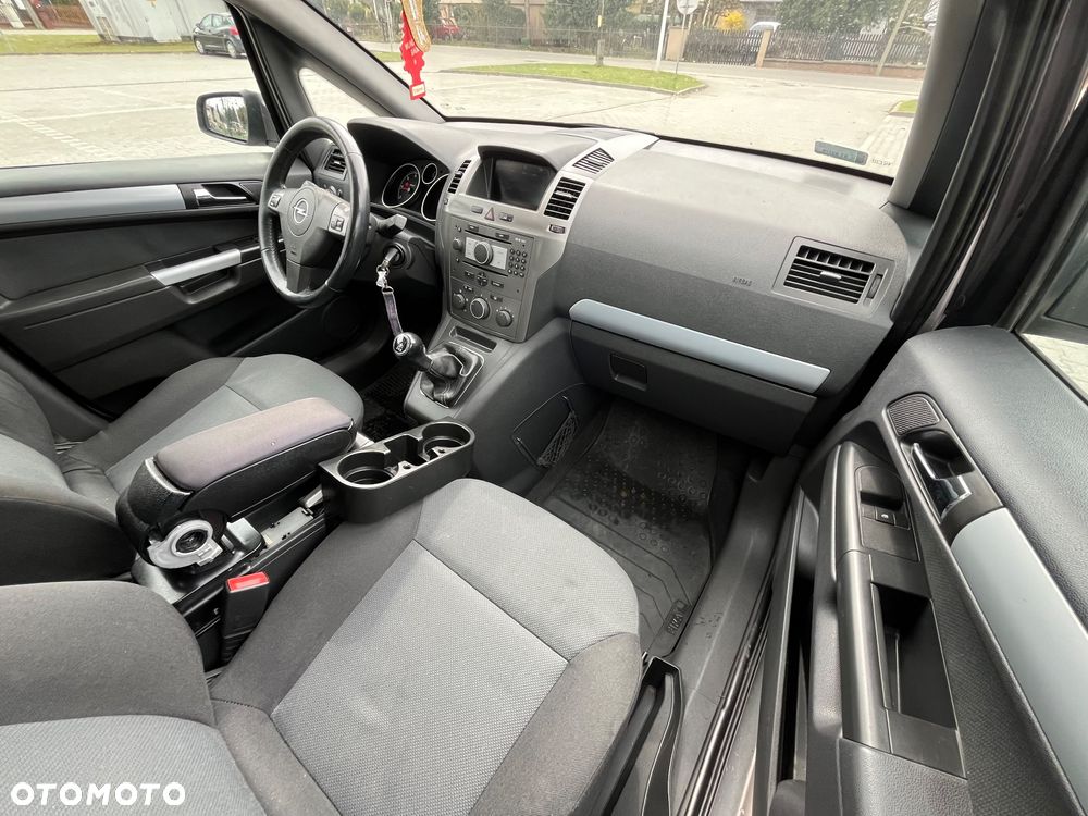 Opel Zafira 1.9 CDTI Enjoy - 19