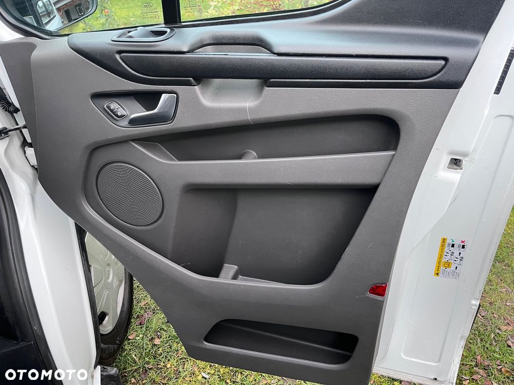 Ford Transit Custom 290 L1H1 Limited - 12