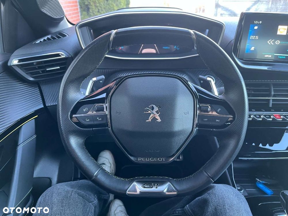 Peugeot 208 1.2 PureTech Allure S&S EAT8 - 11