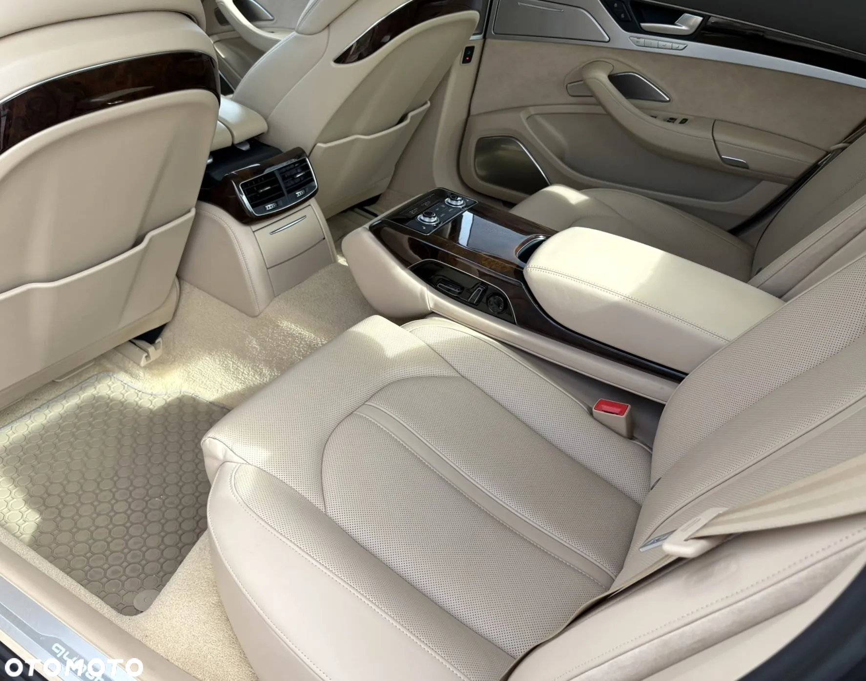 Audi A8 4.0 TFSI L Quattro - 27