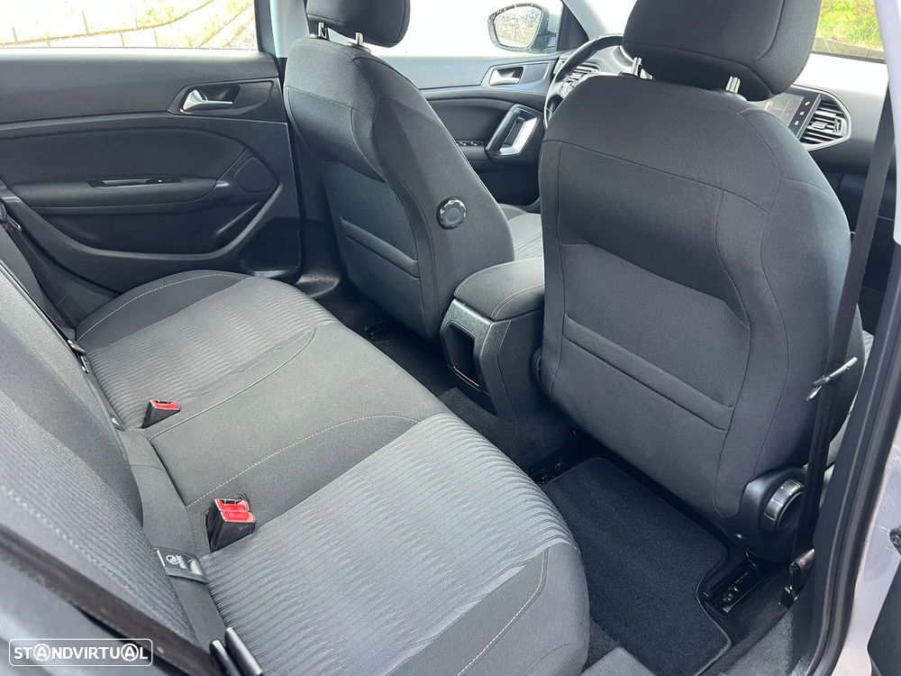 Peugeot 308 BlueHDi FAP 120 Stop & Start Active - 11