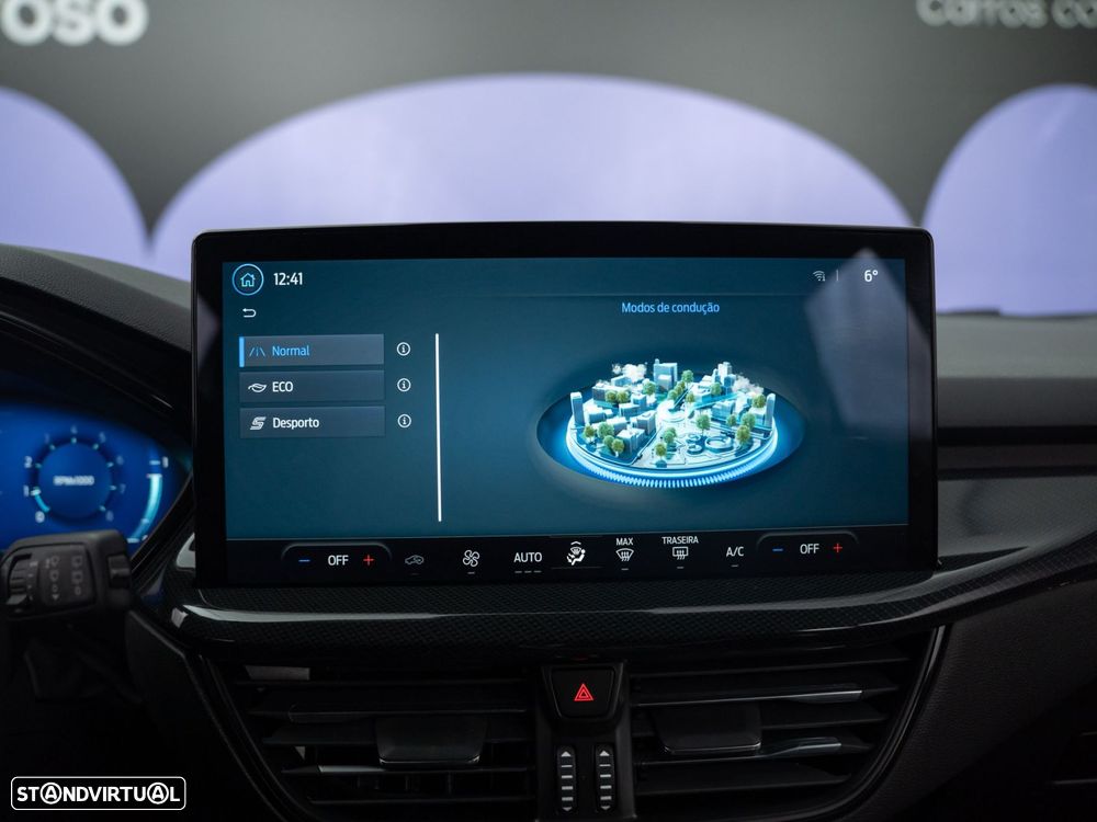 Ford Focus 1.0 EcoBoost MHEV ST-Line X - 34